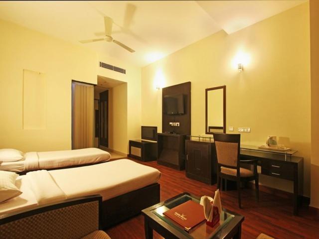 Eagle Motel Rajpura Exterior photo
